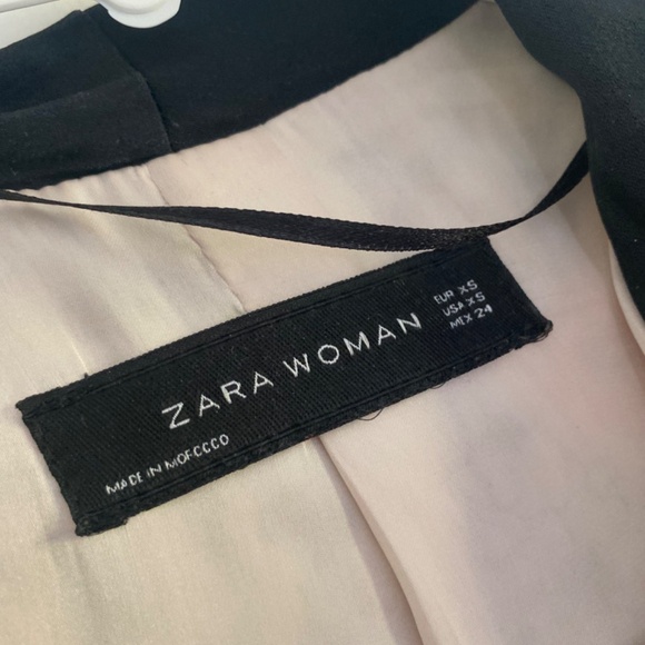 Zara Blazer - Picture 2 of 3